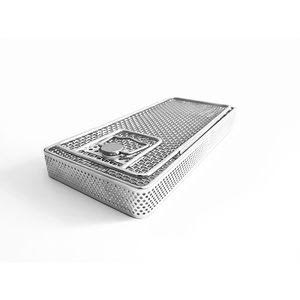 Mesh tray with lock